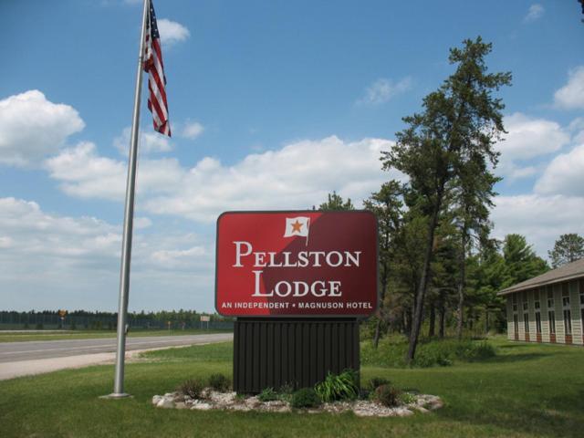 Pellston Lodge Экстерьер фото