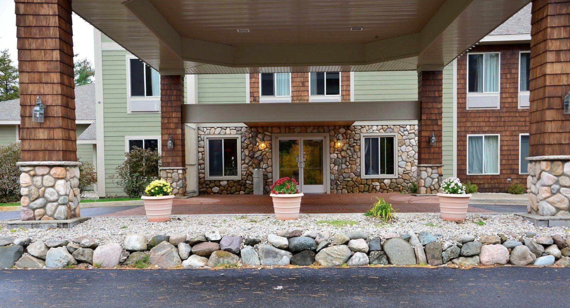 Pellston Lodge Экстерьер фото